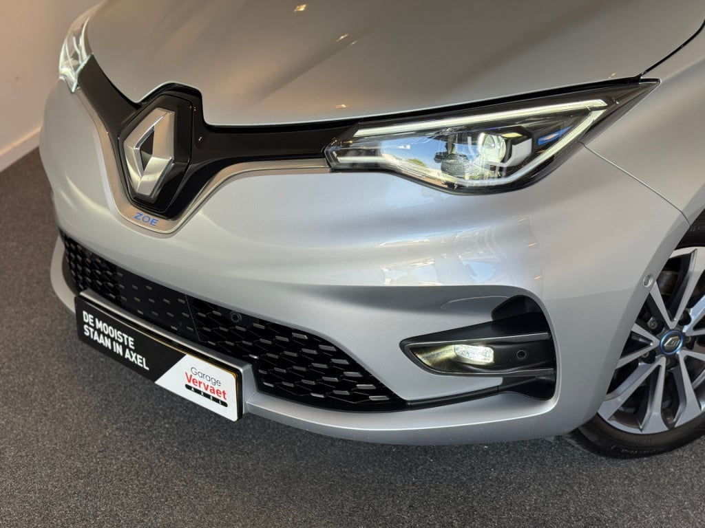 Renault Zoe r135 intens 52 kwh (koopaccu / ccs)