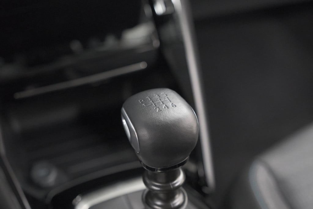 Peugeot 208 puretech 100 allure pack | camera | apple carplay | stoelverwar