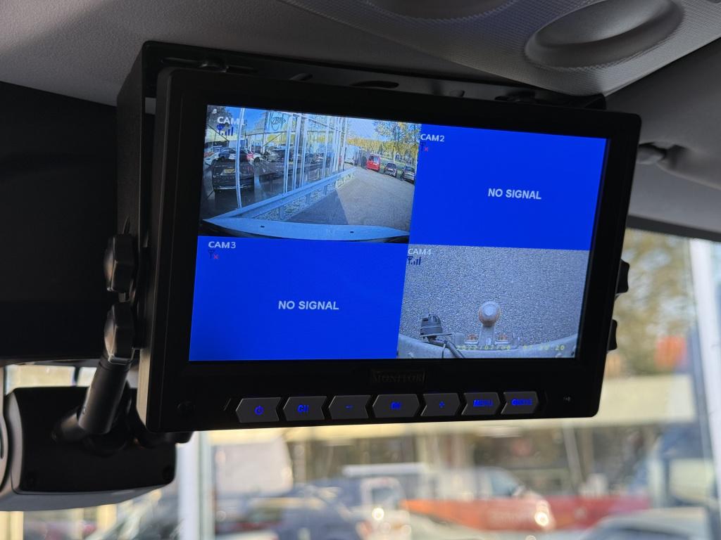 Iveco Daily 35c18h 3.0 410 bakwagen met laadklep | vol opties | trekhaak | 