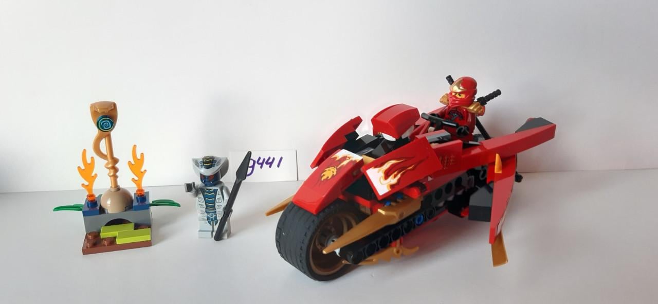 Lego Ninjago 9441: Kai's Zwaardbike