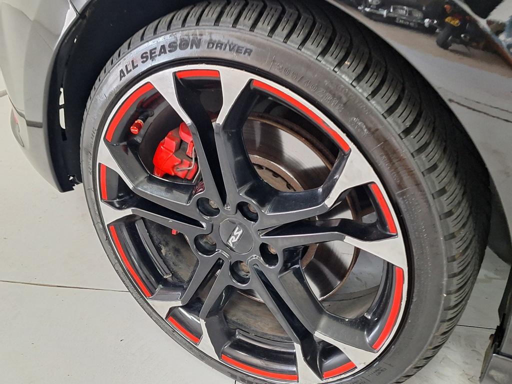 Renault Clio 1.6 r.s.