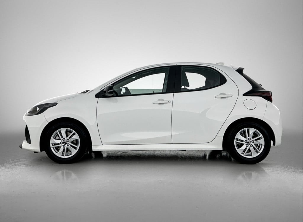 Mazda 2 Hybrid 1.5 centre-line