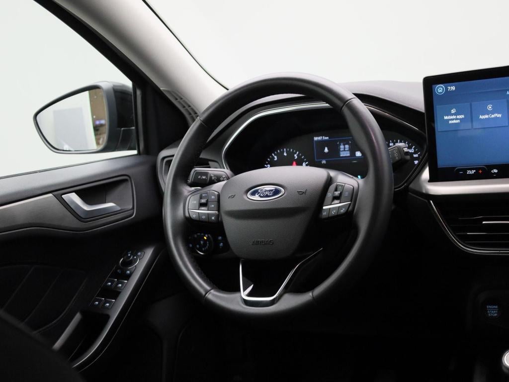 Ford Focus wagon 1.0 ecoboost hybrid titanium navigatie | pdc | apple carpl