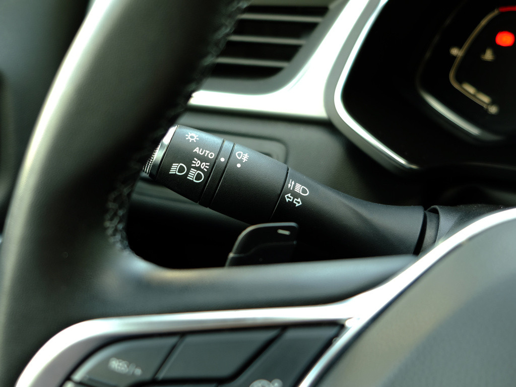 Renault Captur tce 130pk intens automaat | apple carplay & android auto | b