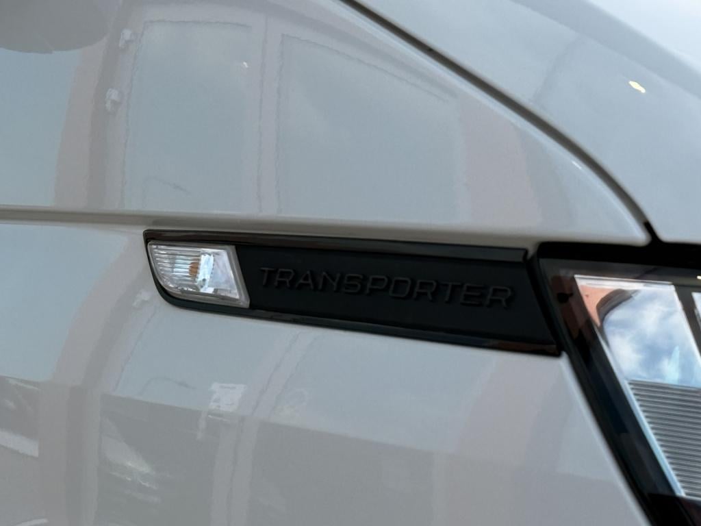 Volkswagen Transporter 2.0 tdi l2h1 28 comfortline t6 | 150pk | 6bak | navi