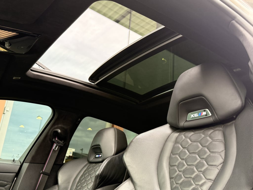 BMW X6 m competition | btw | pano | softclose | 360 camera | harman kardon 