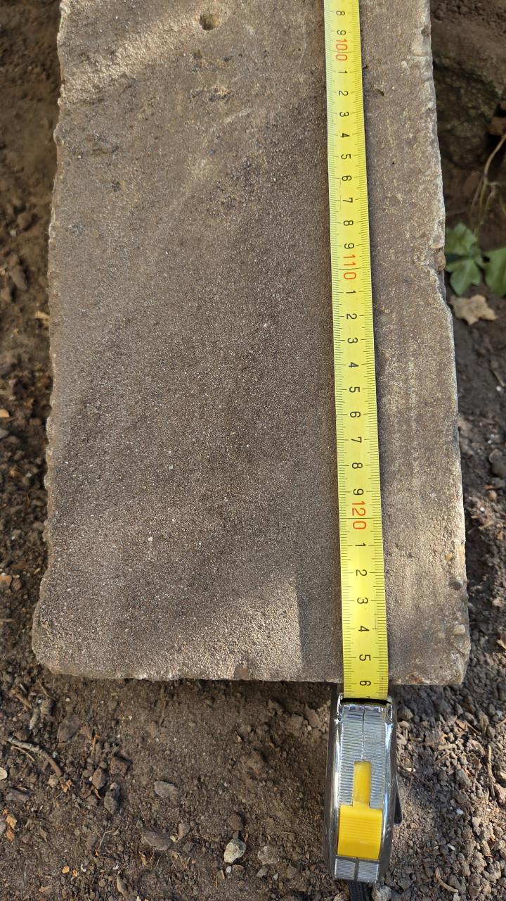 Betonnen paal - 126 cm lang, 17x17 cm