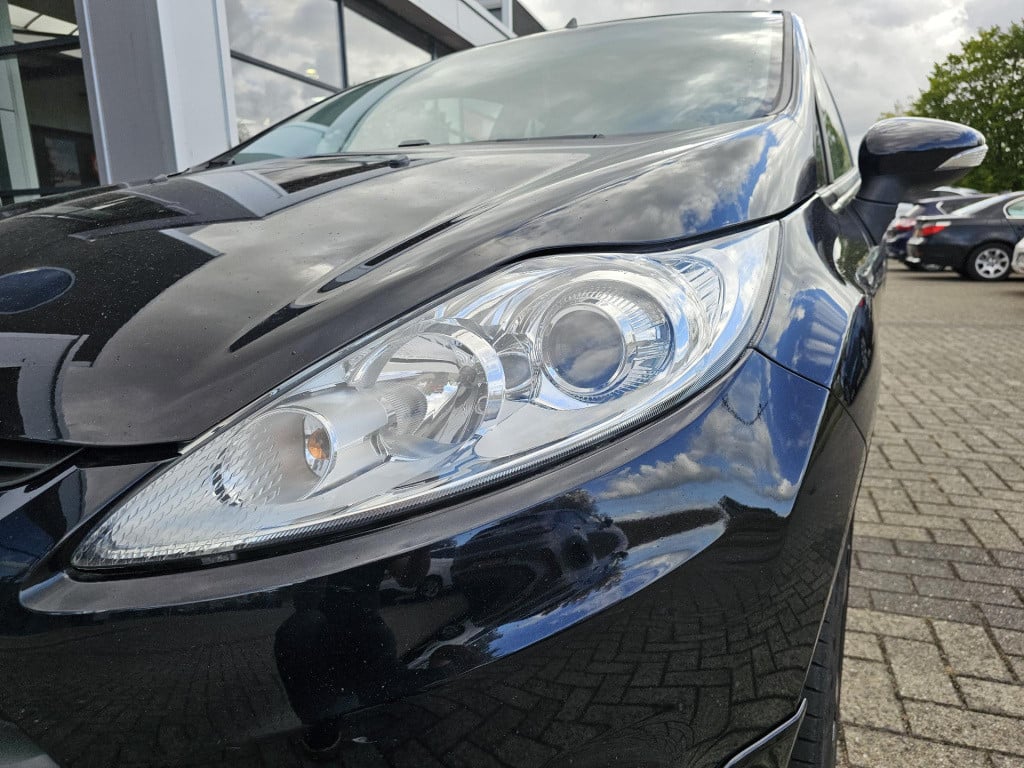 Ford Fiesta 1.6 metal
