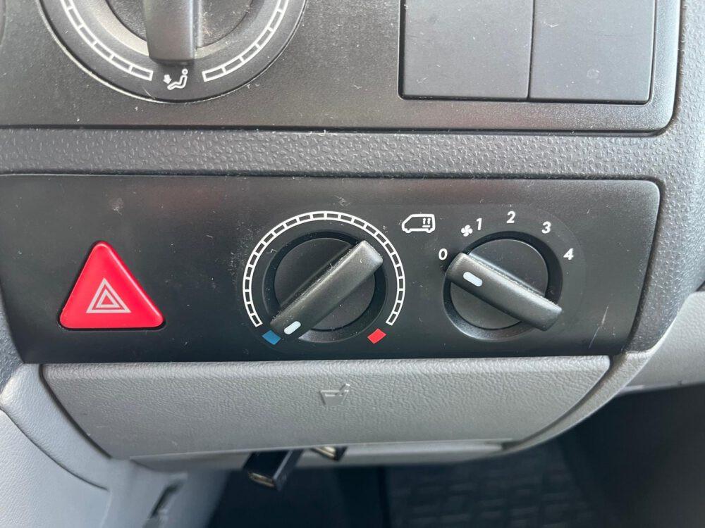 Volkswagen Transporter 2.5 TDi Camper