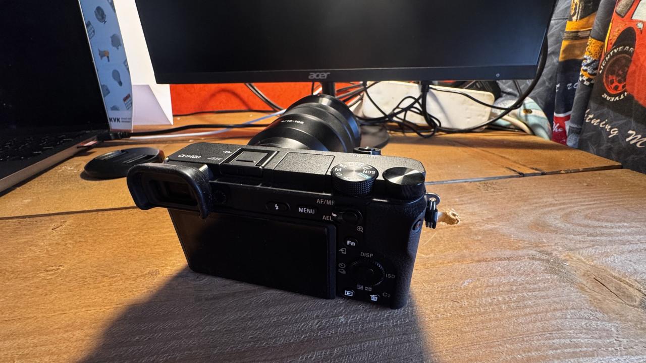 Sony A6400 set + 2 lenzen (8451 clicks) Alleen vandaag €850!
