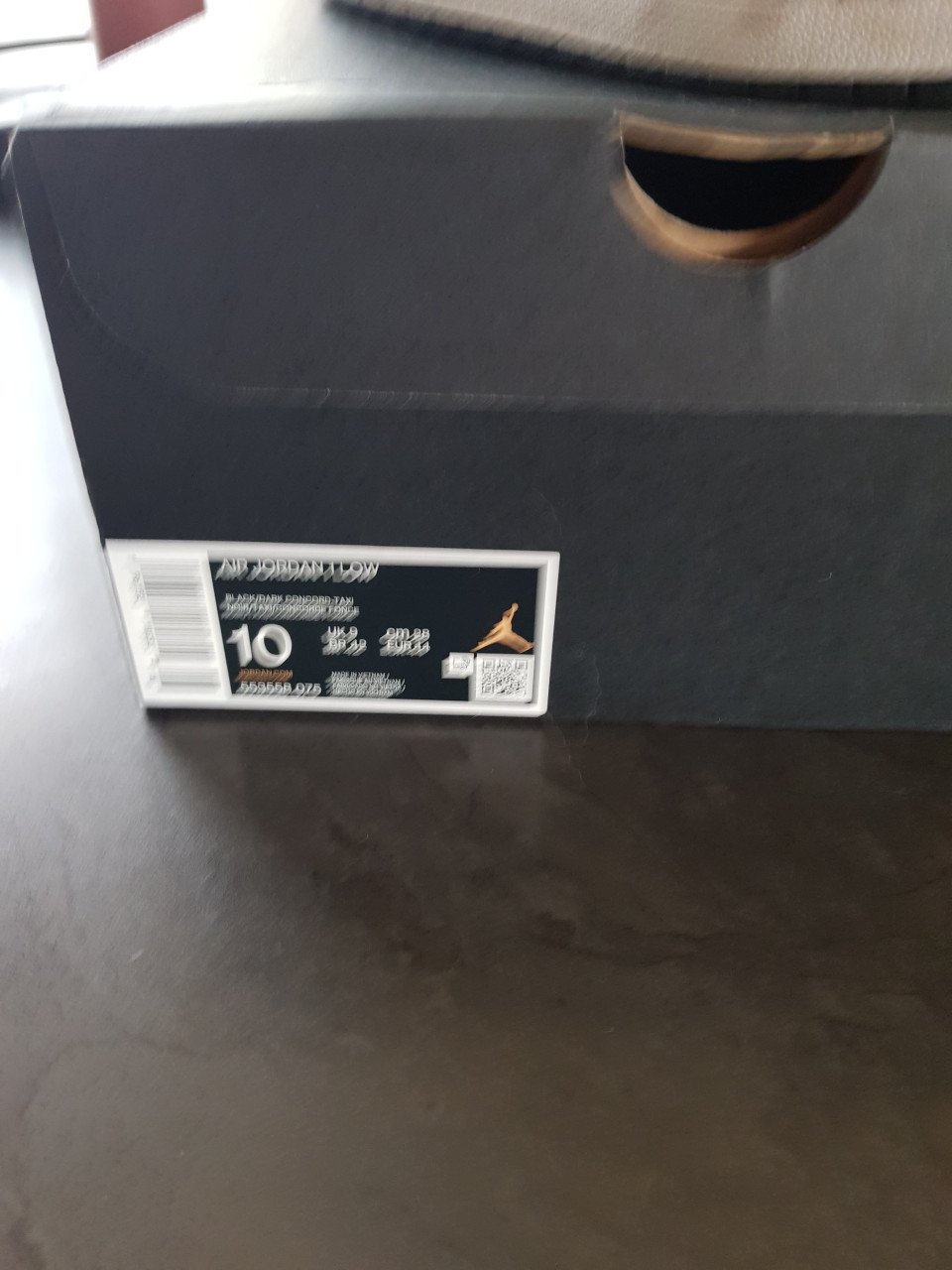 2 paar Nike air jordan Mid & Low