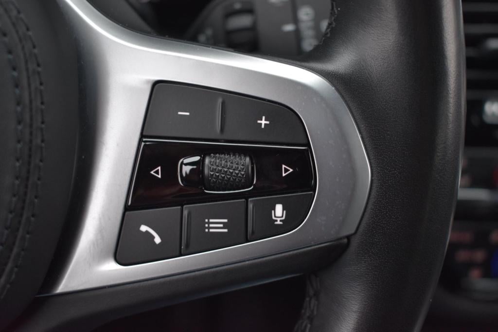 BMW 5 Serie touring 520i m-sport | laserlight | nap | dealer onderhouden | 