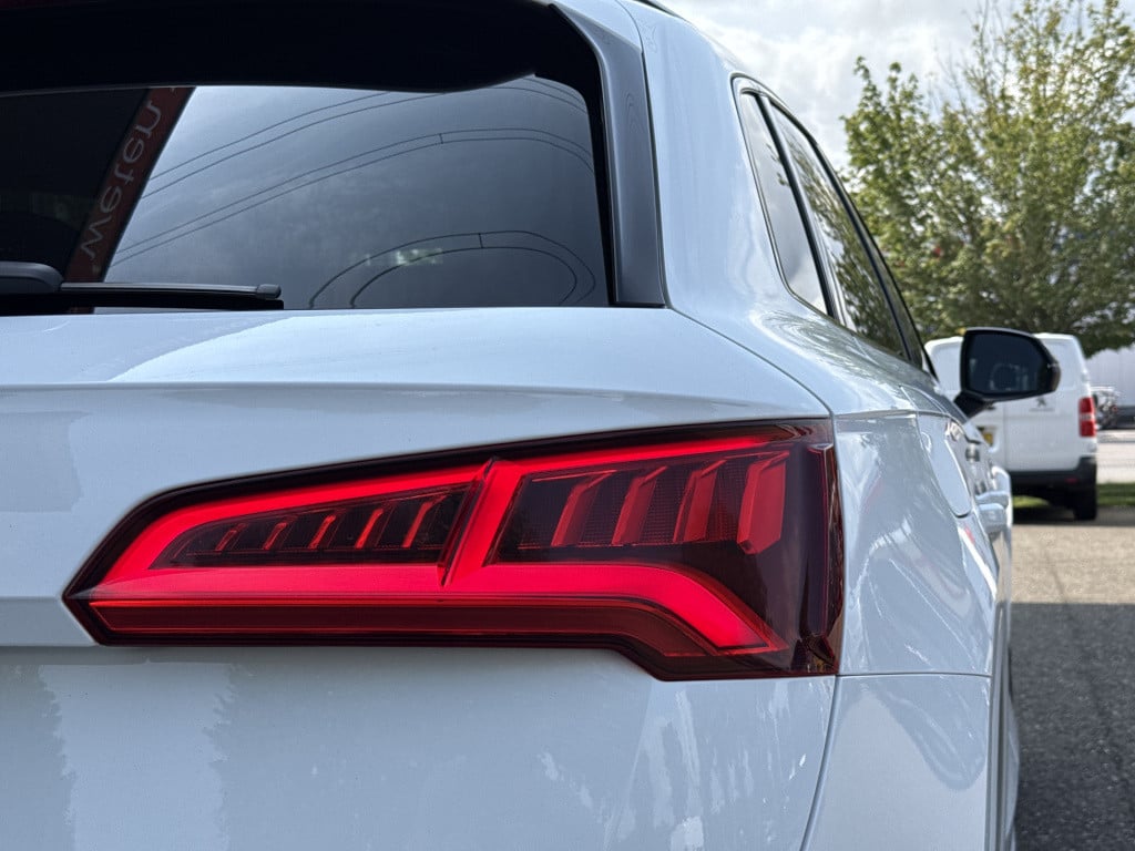 Audi Q5 50 tfsi e quattro s edition | s-line in en ext. | luchtvering | vir