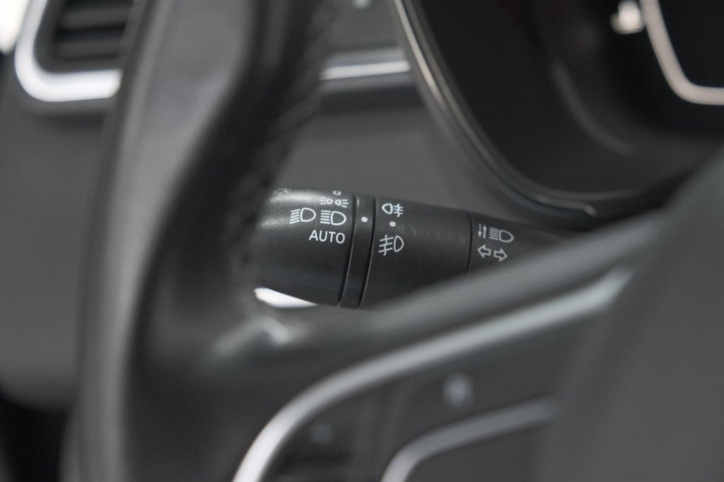 Renault Kadjar tce 160 edc intens | trekhaak | navigatie | camera | stoelve
