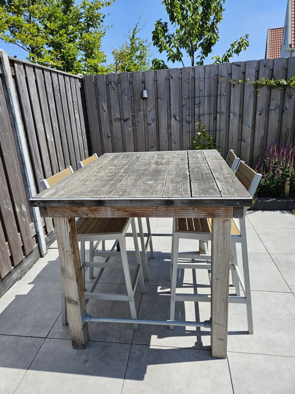 Tuintafel + 4 stoelen