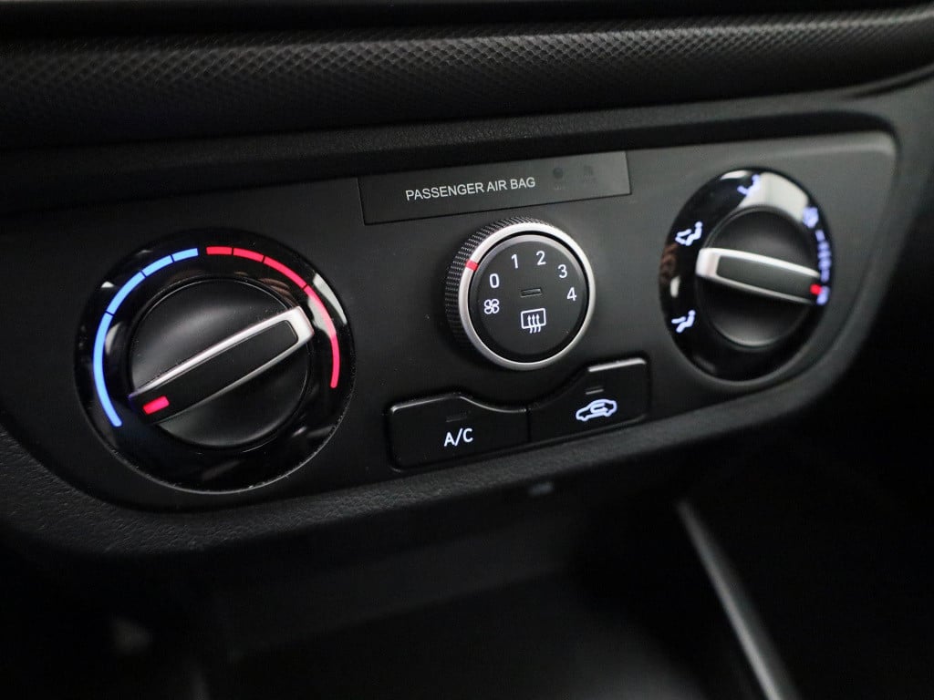 Hyundai I 10 1.0 comfort | airco | dab | cruise control | apple carplay