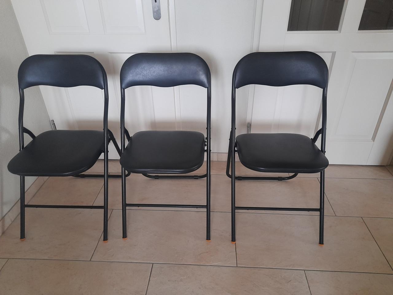 3 klapstoeltjes (in goede staat )