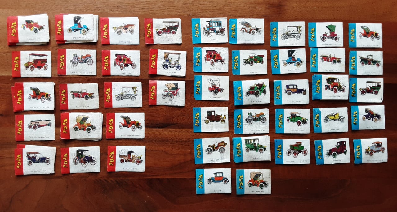 Grote selectie plaatjes luciferdoosjes o.a. vliegtuigen, oldtimers, schepen