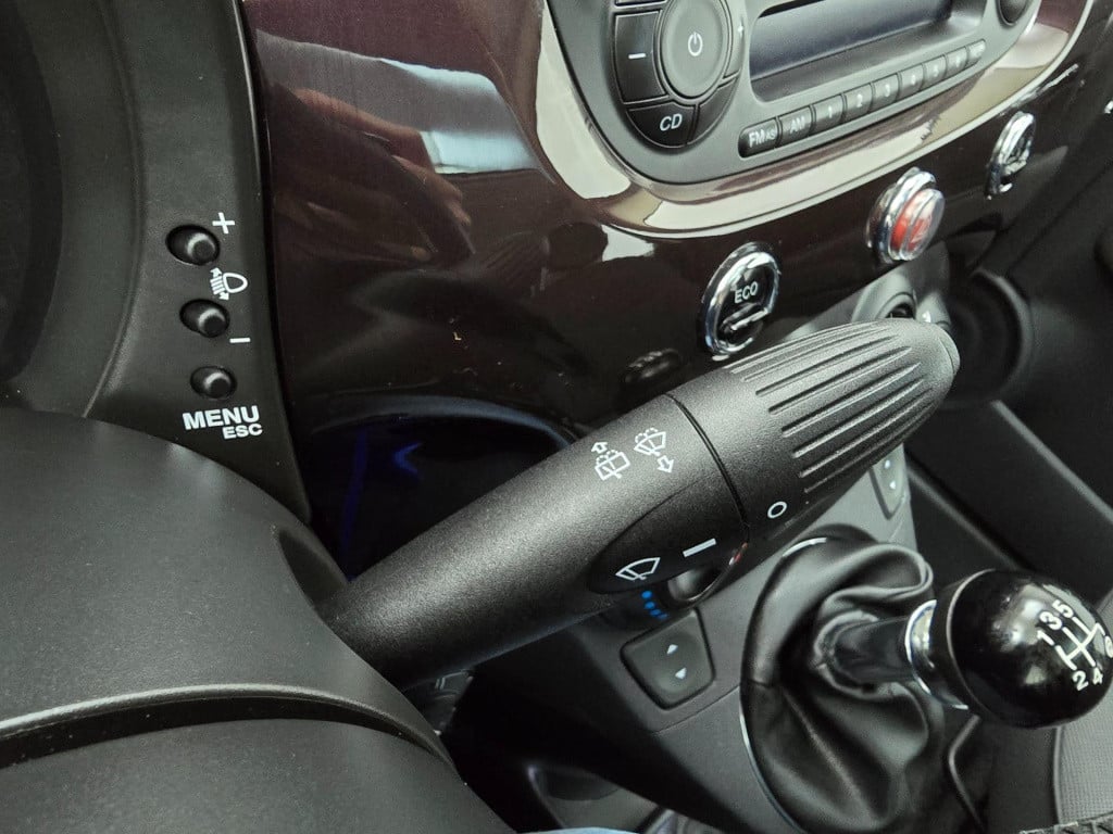 Fiat 500 occasion lounge met panoramadak en unieke kleur | tweedehands fiat
