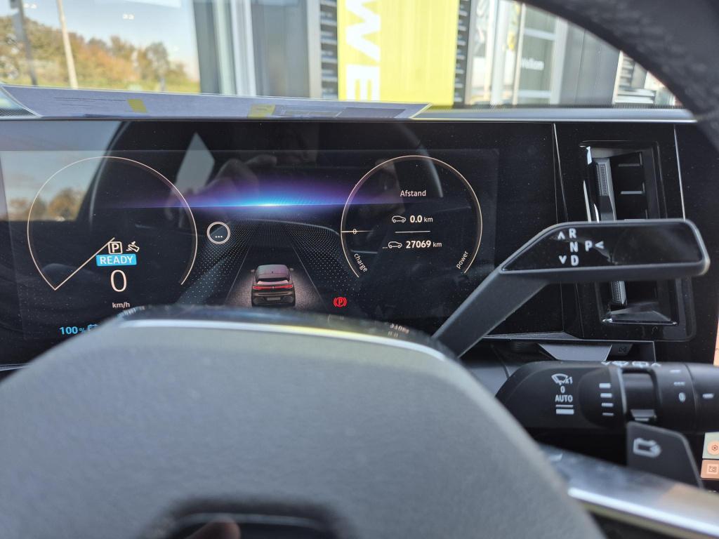 Renault Megane E-tech ev60 optimum charge techno 360° camera, blind spot de
