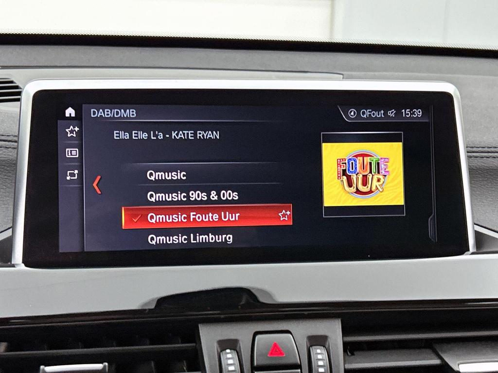BMW X1 xdrive25e high executive | automaat | leder | parkeer sensoren | nav