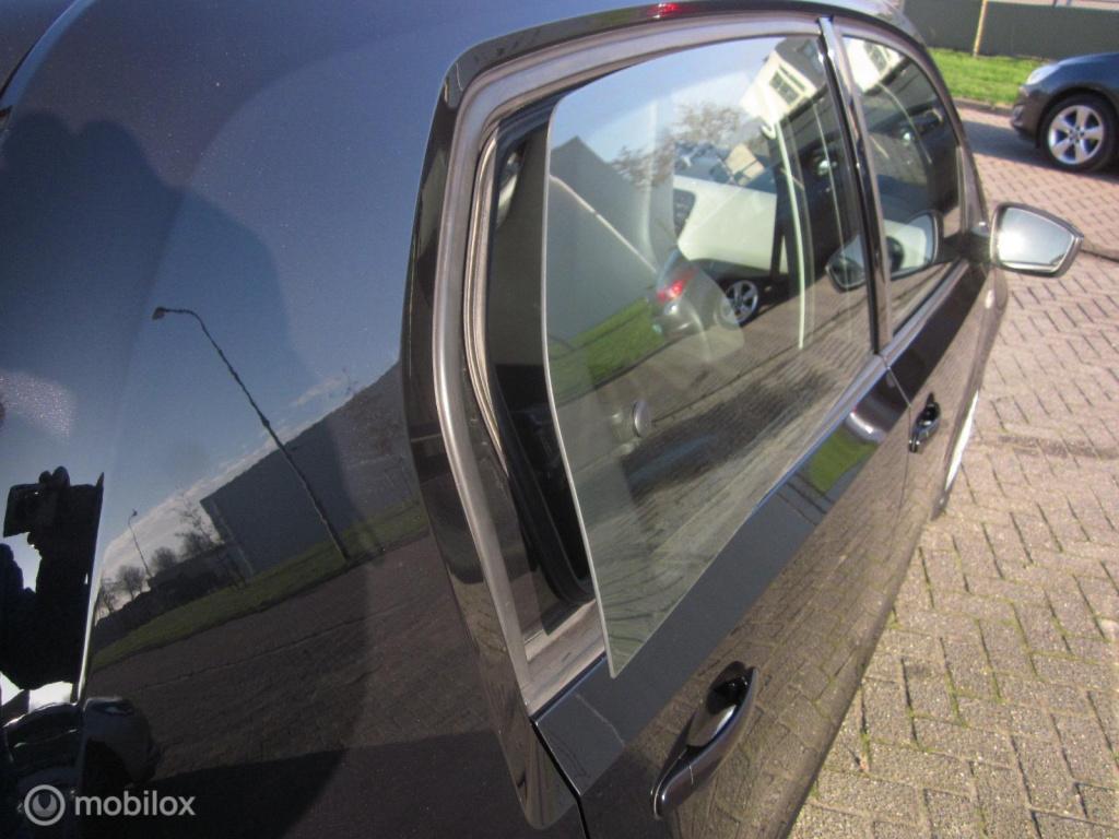 Seat Mii 1.0 chill out/airco/stuurbekr/5 deurs/nieuwe apk