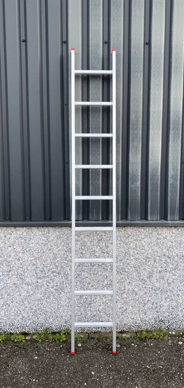 Ladder 6 sporten zwart gecoat NIEUW