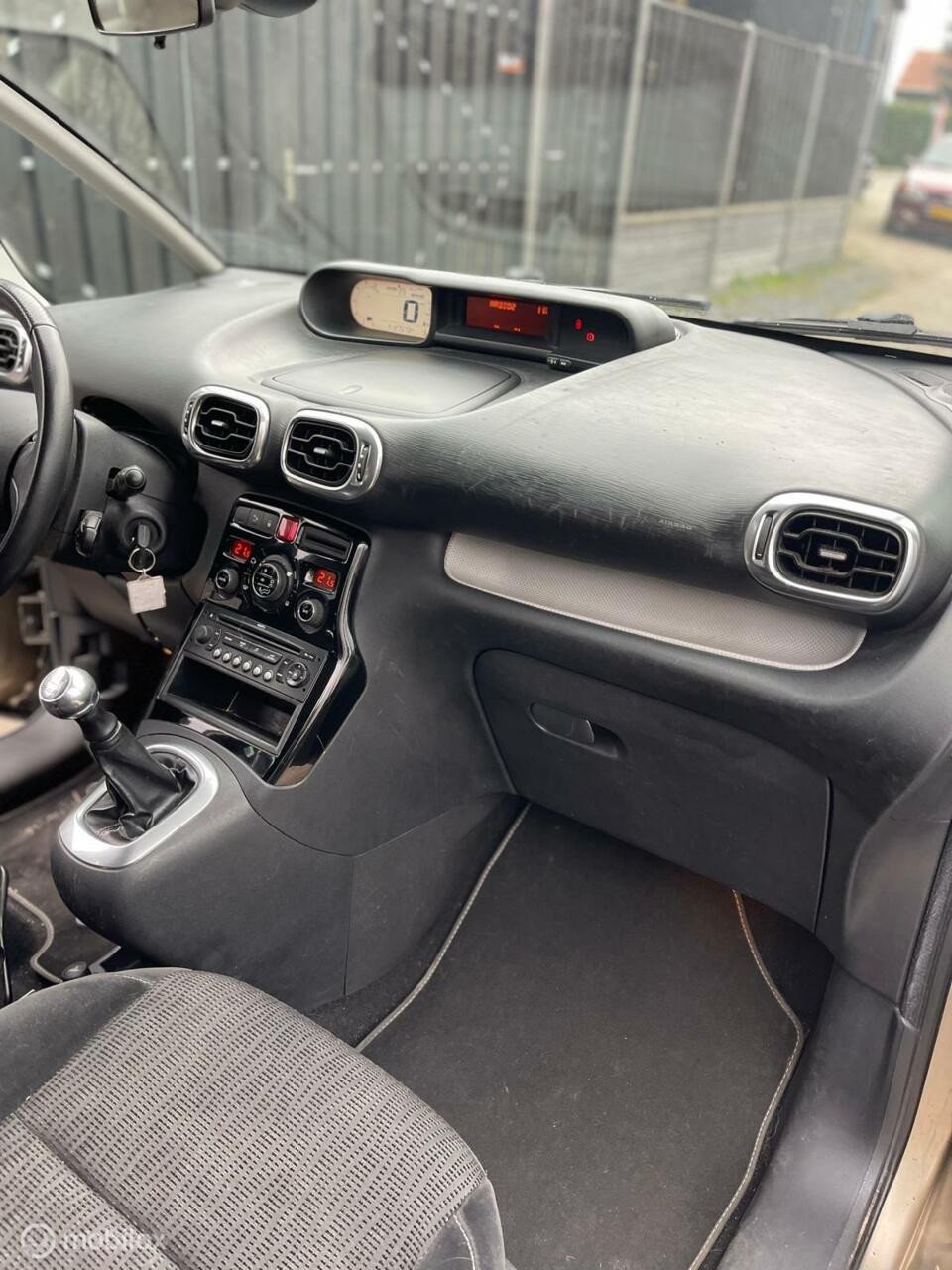 Citroen C3 Picasso 1.4 vti exclusive