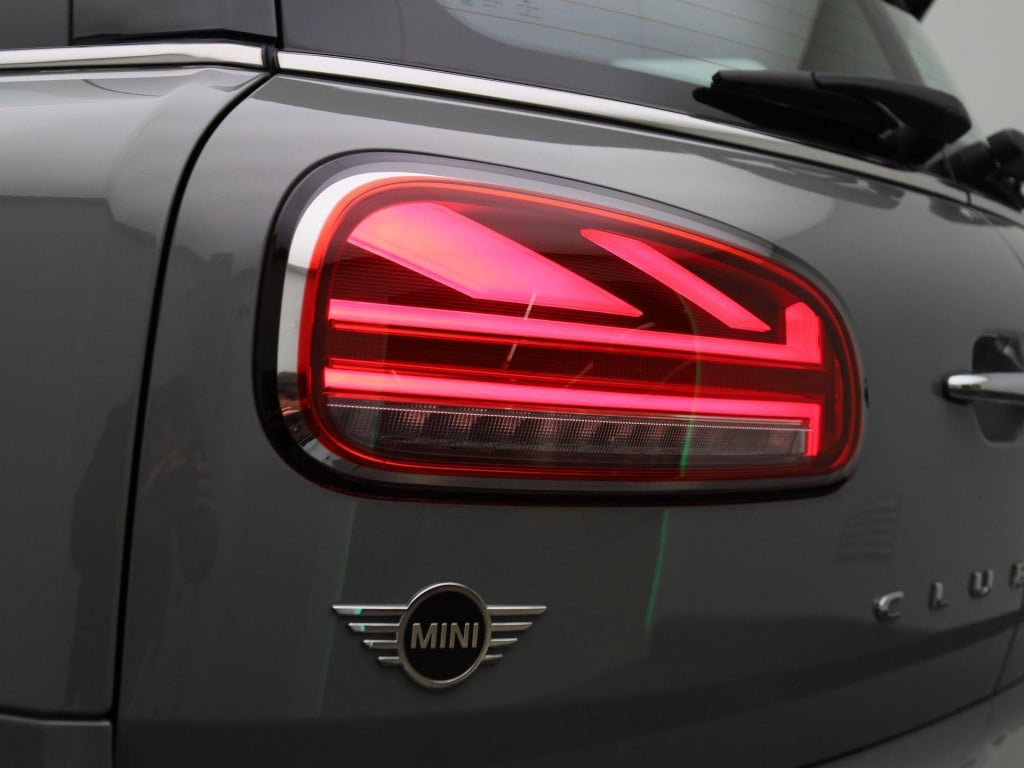 Mini Clubman 1.5 cooper essential | automaat | lage km stand! | navigatie |