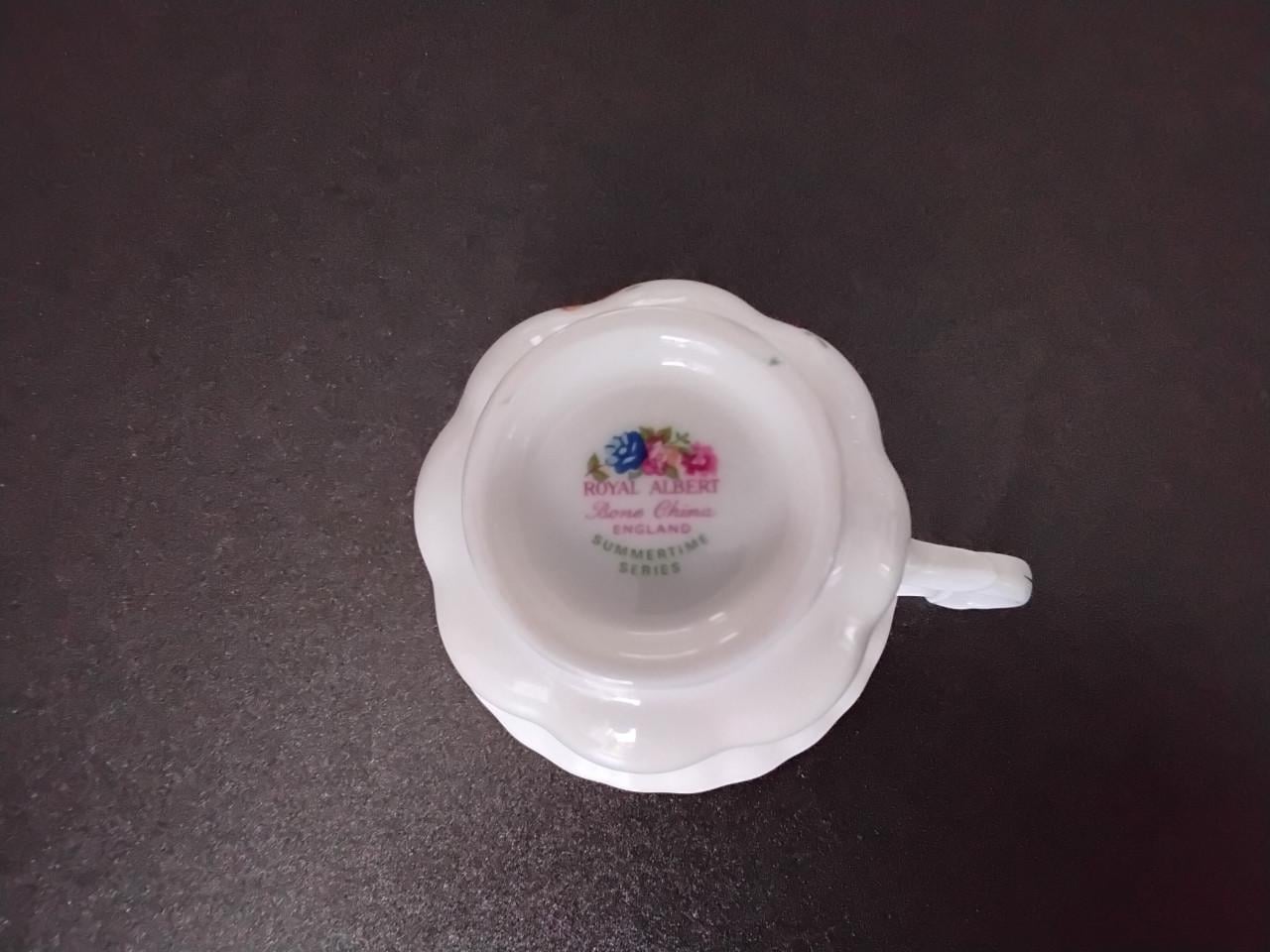 ROYAL ALBERT KOP EN SCHOTELS