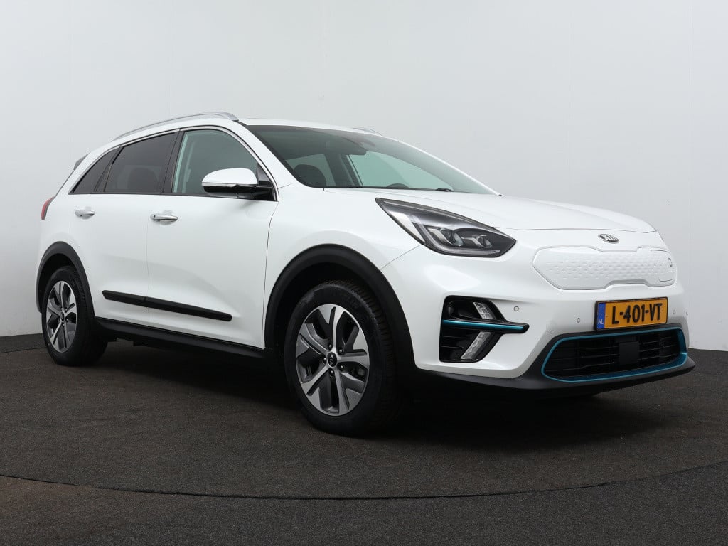 Kia E-niro dynamicplusline 64 kwh | navigatie | schuifdak | led | stuur-/st