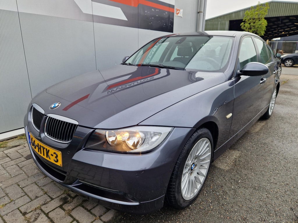 BMW 3-serie 320i executive