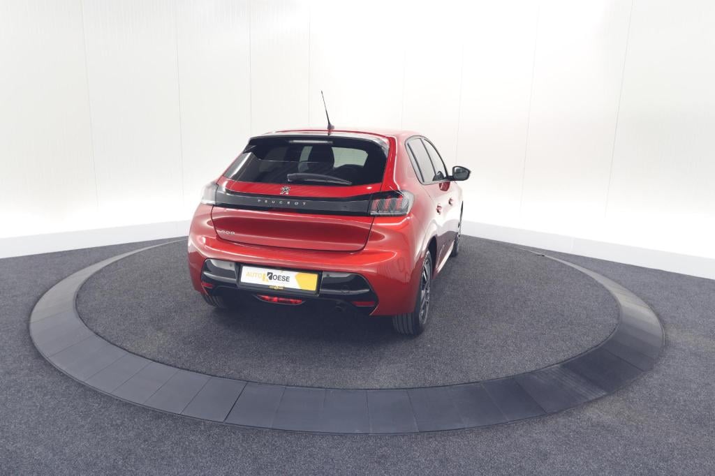 Peugeot 208 puretech 100 allure pack | camera | stoelverwarming | apple car