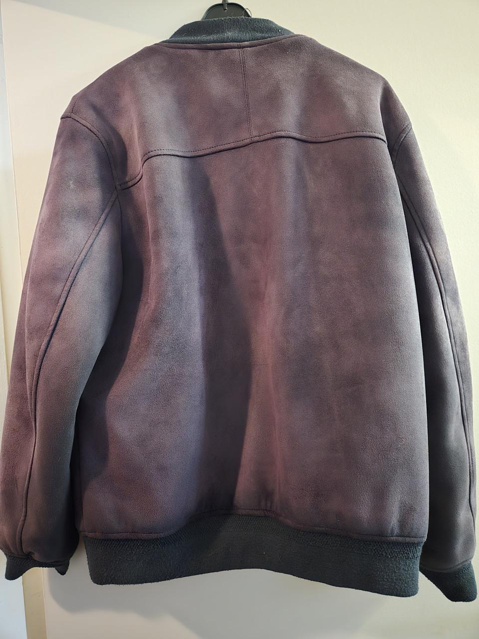 Bomberjack van zacht imitatiesuède. C&A Maat L