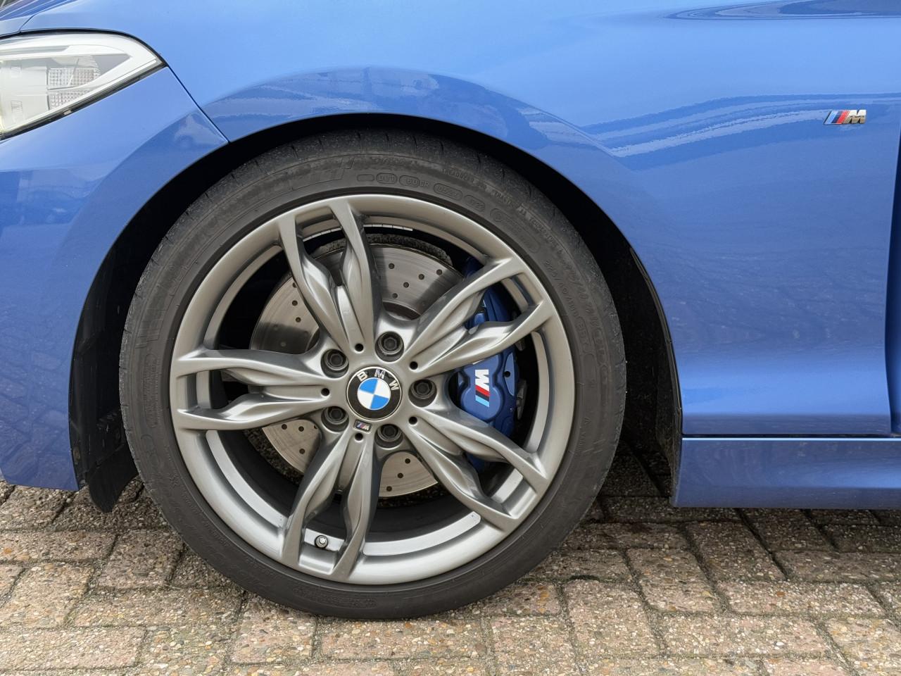 BMW 2-serie Cabrio - M235i xDrive |Full Option | Harman Kardon | Memory