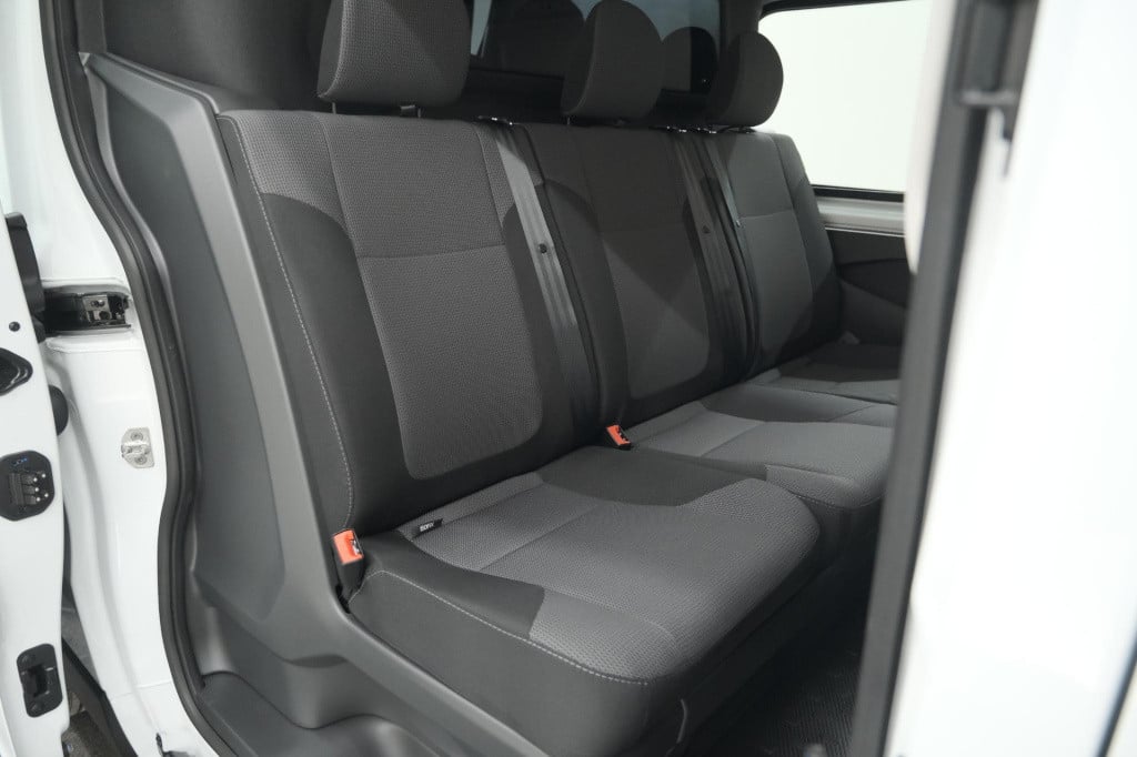 Renault Trafic 2.0 blue dci 130 t29 l2h1 advance dc | 6 zitplaatsen | camer