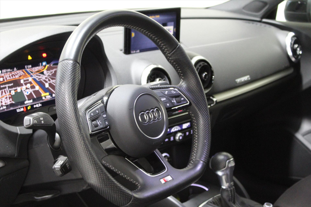 Audi A3 40 e-tron 204pk s tronic advance sport