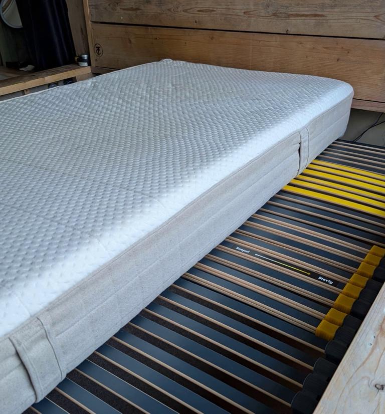 Stevig (natuur)latex matras 90x200cm (IKEA)