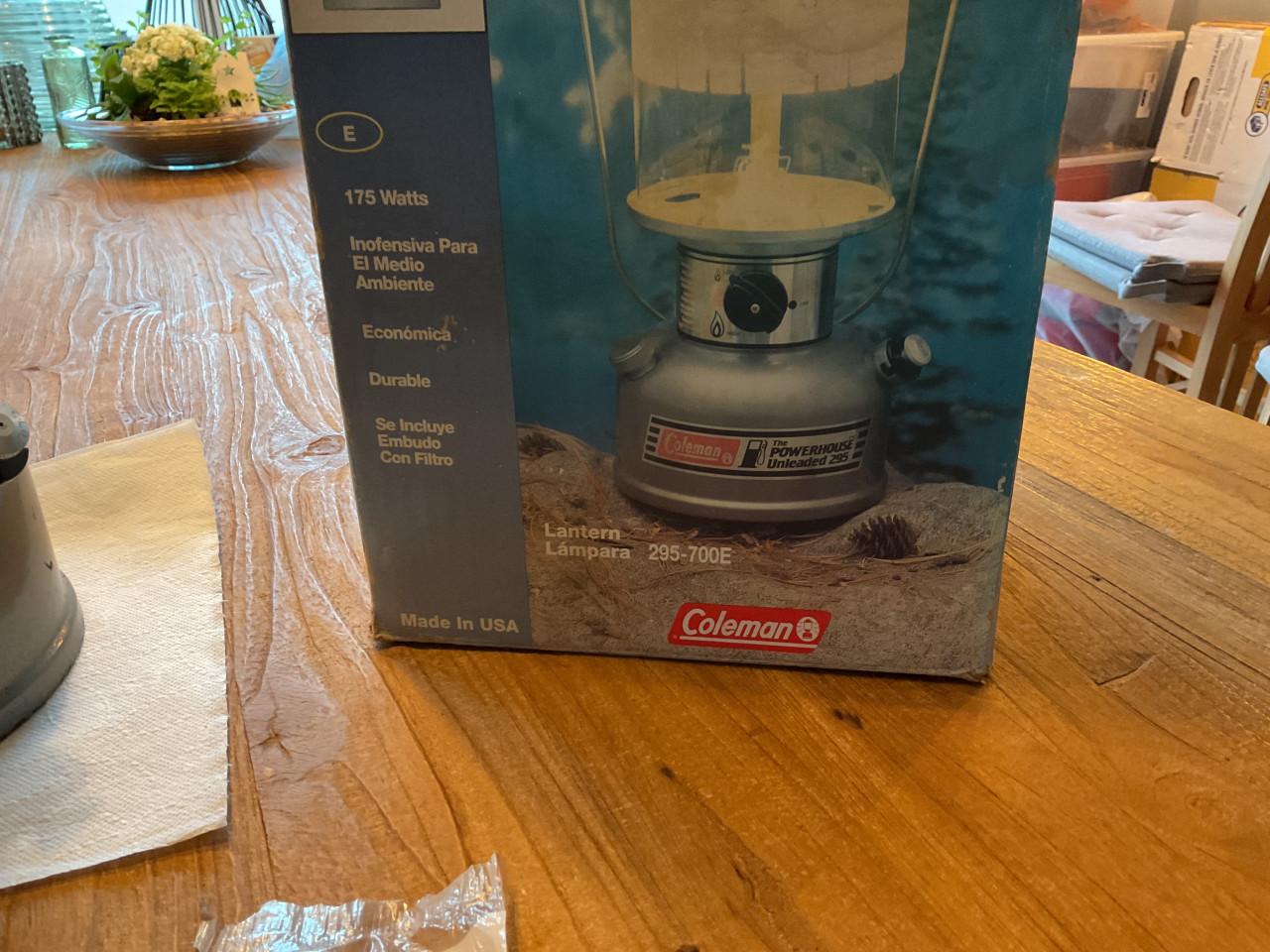 Coleman Powerhouse Unleaded 295 benzine lamp