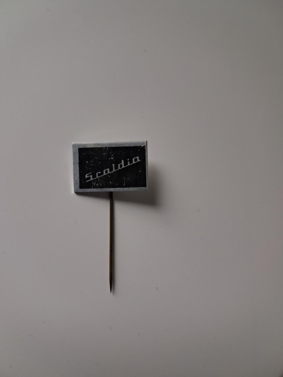Speldje Scaldia ( metaal )