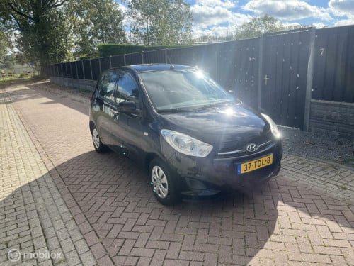 Hyundai I 10 1.1 i-drive in prijs verlaagd