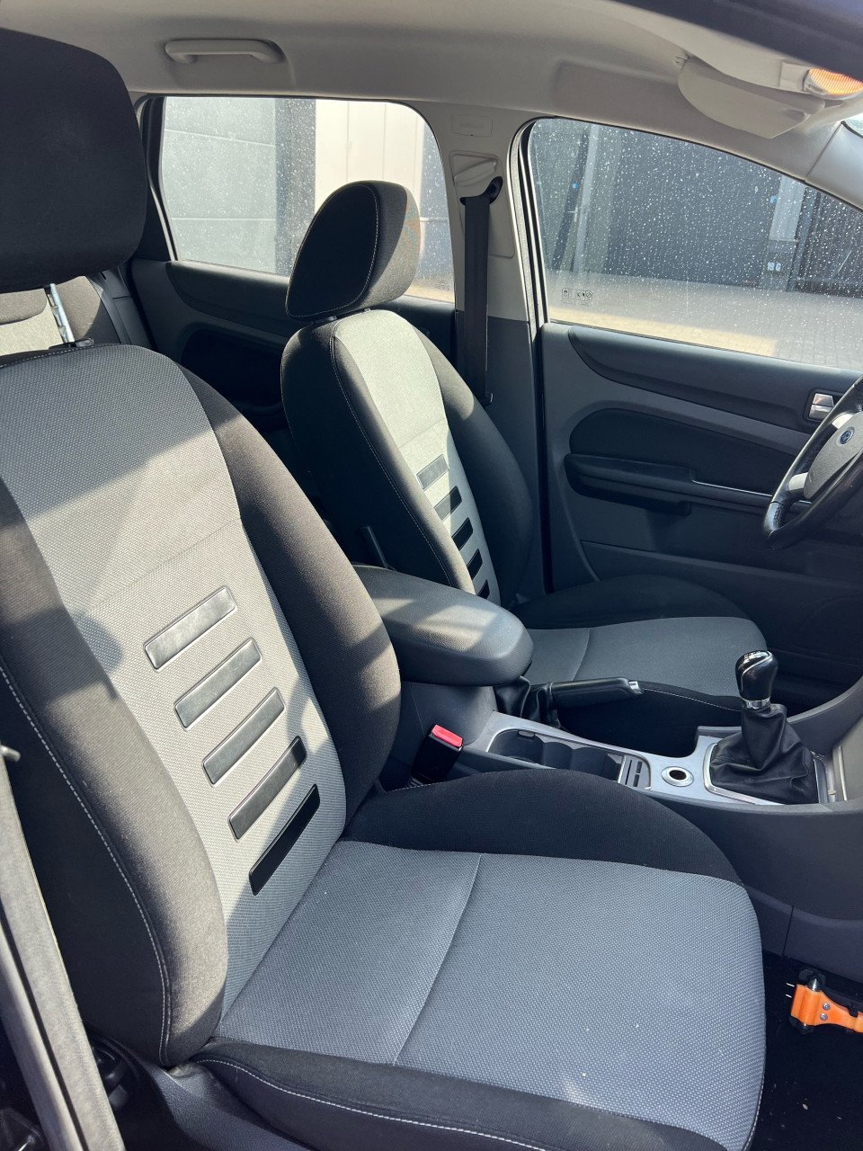 Ford Focus Wagon 1.6Comfort Airco/Cruise