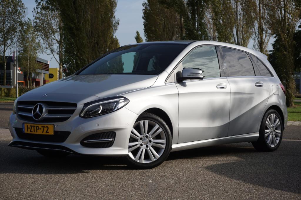 Mercedes-Benz B-Klasse 180 ambition style l facelift uitvoering l xenon l p
