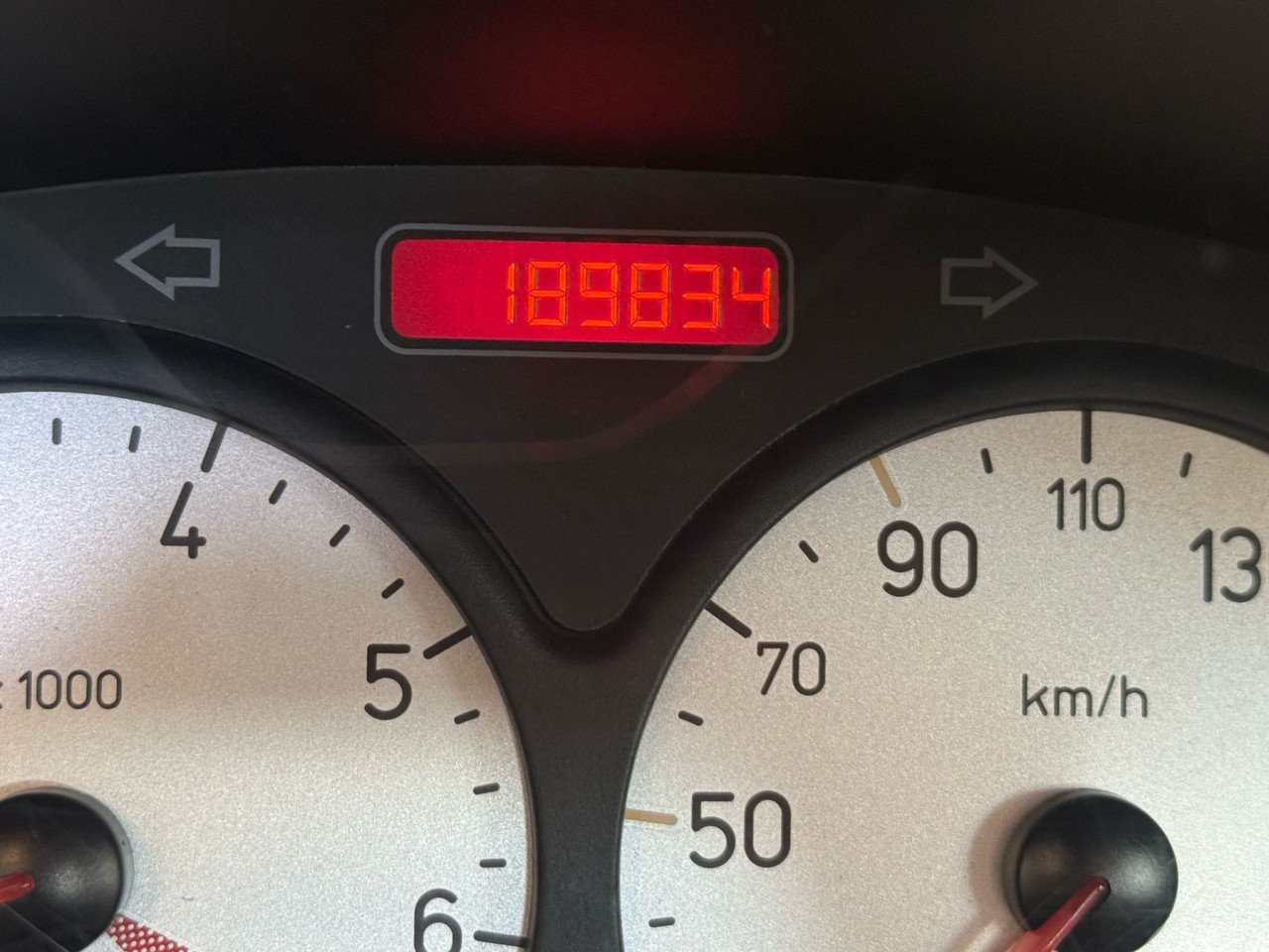 Peugeot 206 cabrio bj 2002 1250 euro