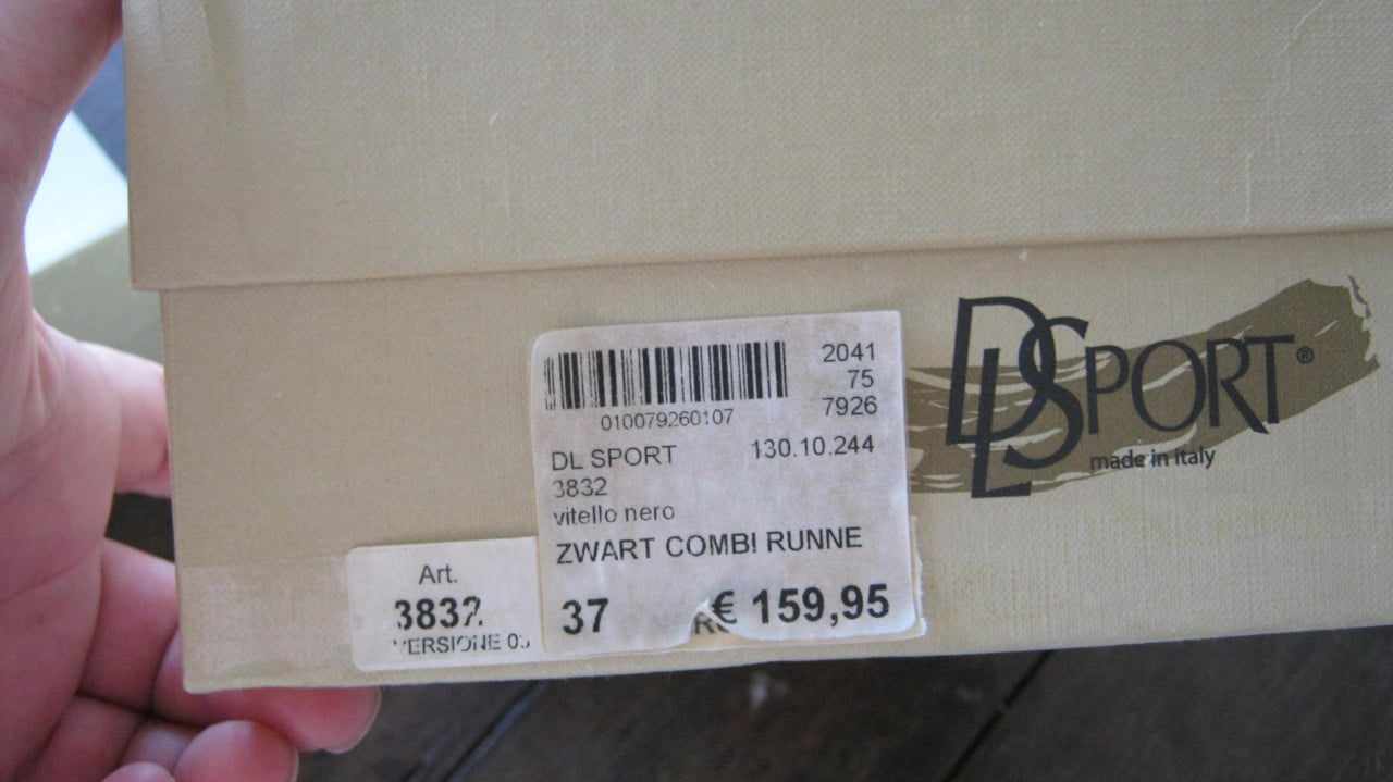 NIEUW DLS SPORT MAAT 37 VOOR 50 EURO