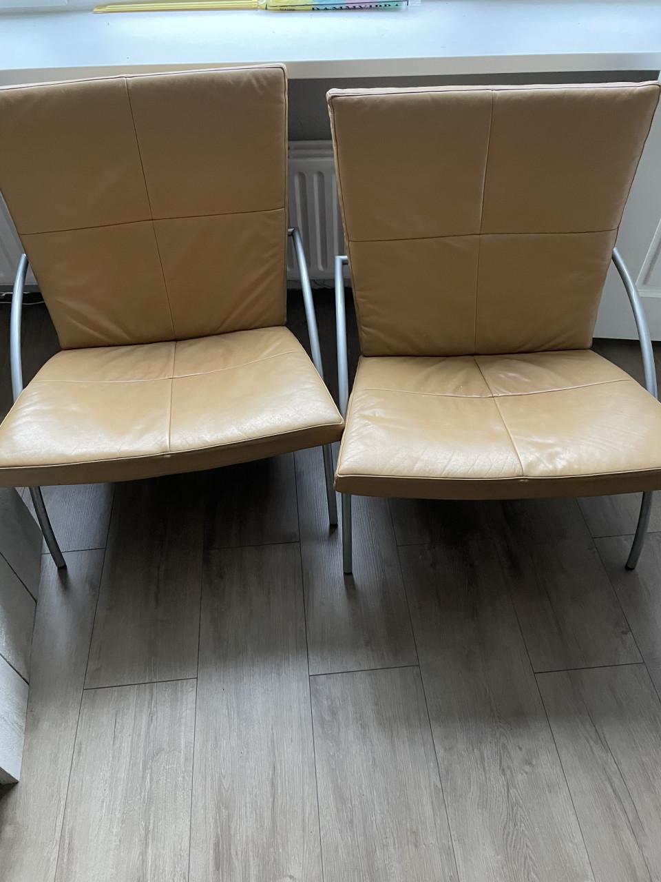 Gele woonkamerstoelen