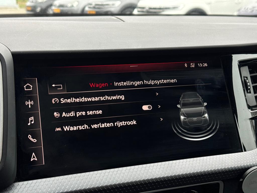 Audi A1 Sportback 35 tfsi 1.5 * 150pk! * navigatie * cruise control *stoelv