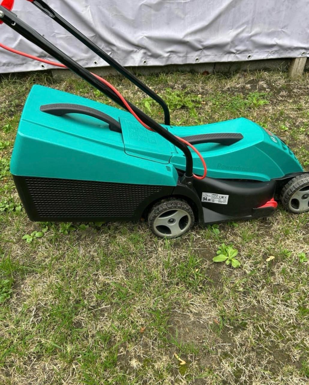 Bosch grasmaaier Zo goed als nieuw !