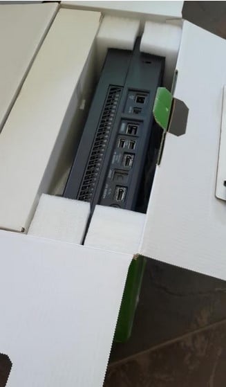 Xbox one console met controller in originele DOOS