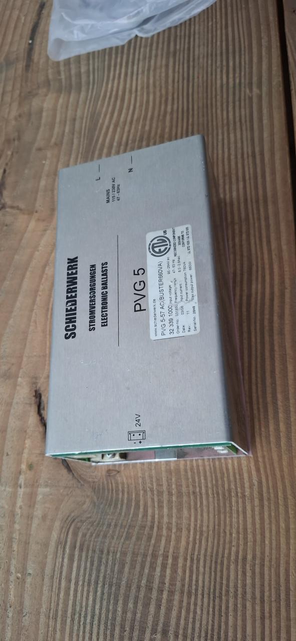 ClayPaky Alpha Spot 575 HPE 2 X 1 defect+ reserve onderdelen.